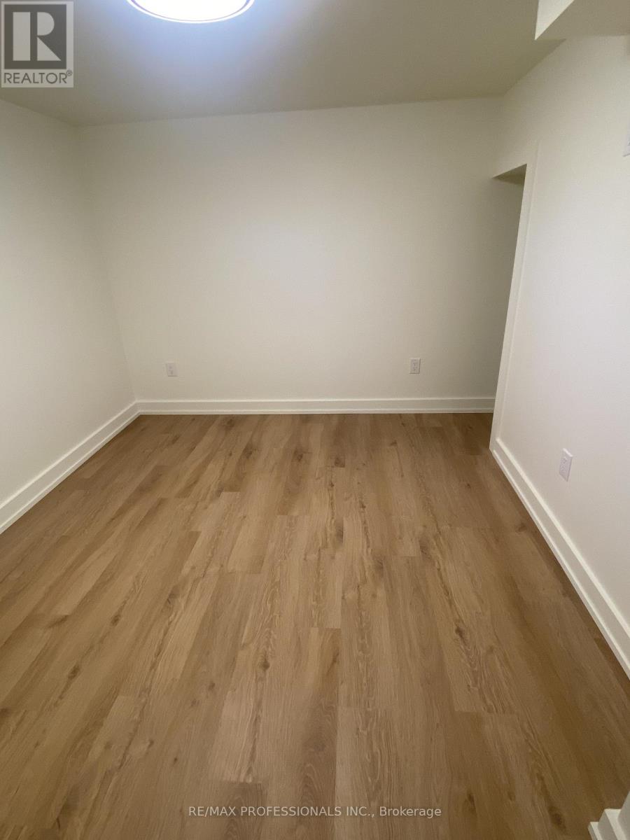 Lower - 10 Cindy Drive, St. Catharines, Ontario  L2M 6K1 - Photo 24 - X12628500