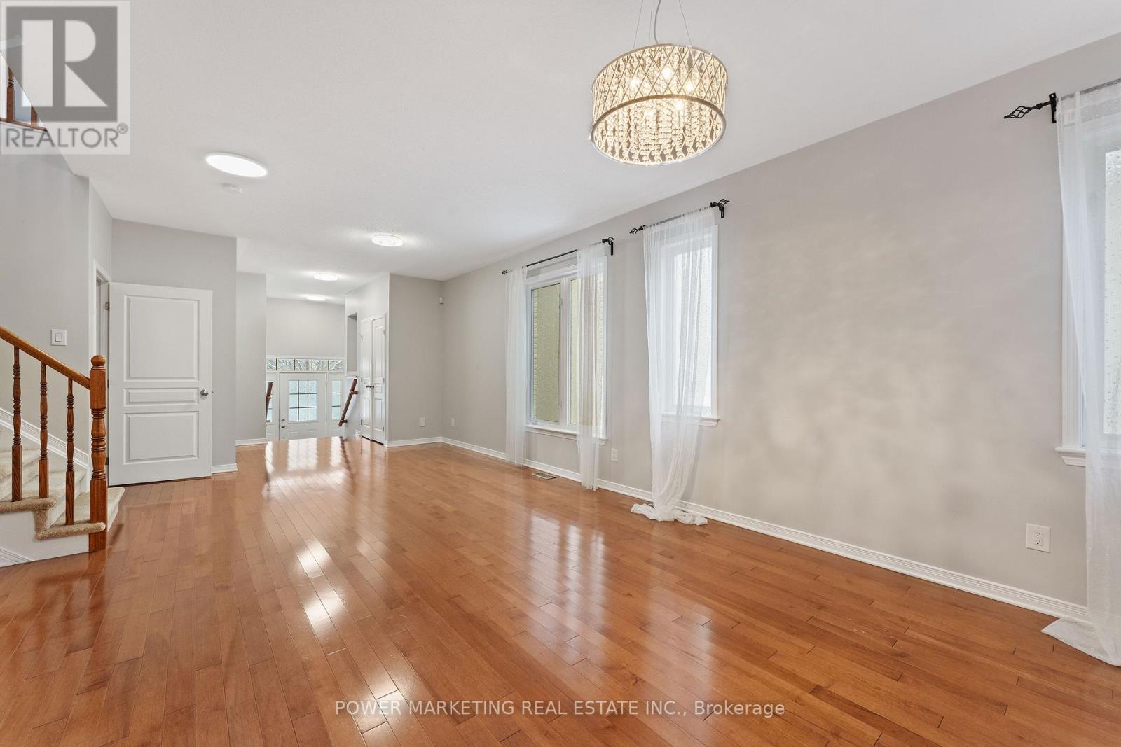 224 Harthill Way, Ottawa, Ontario  K2J 0P2 - Photo 6 - X12628518