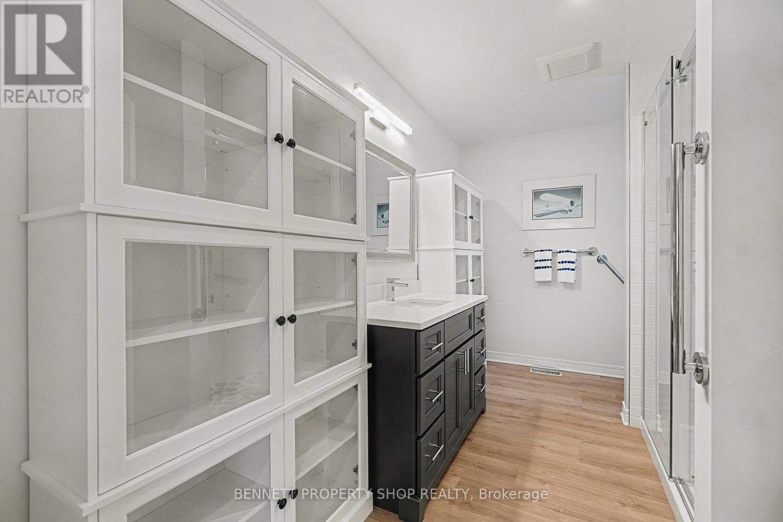 B - 833 Champlain Street, Ottawa, Ontario  K1C 1K2 - Photo 11 - X12628576