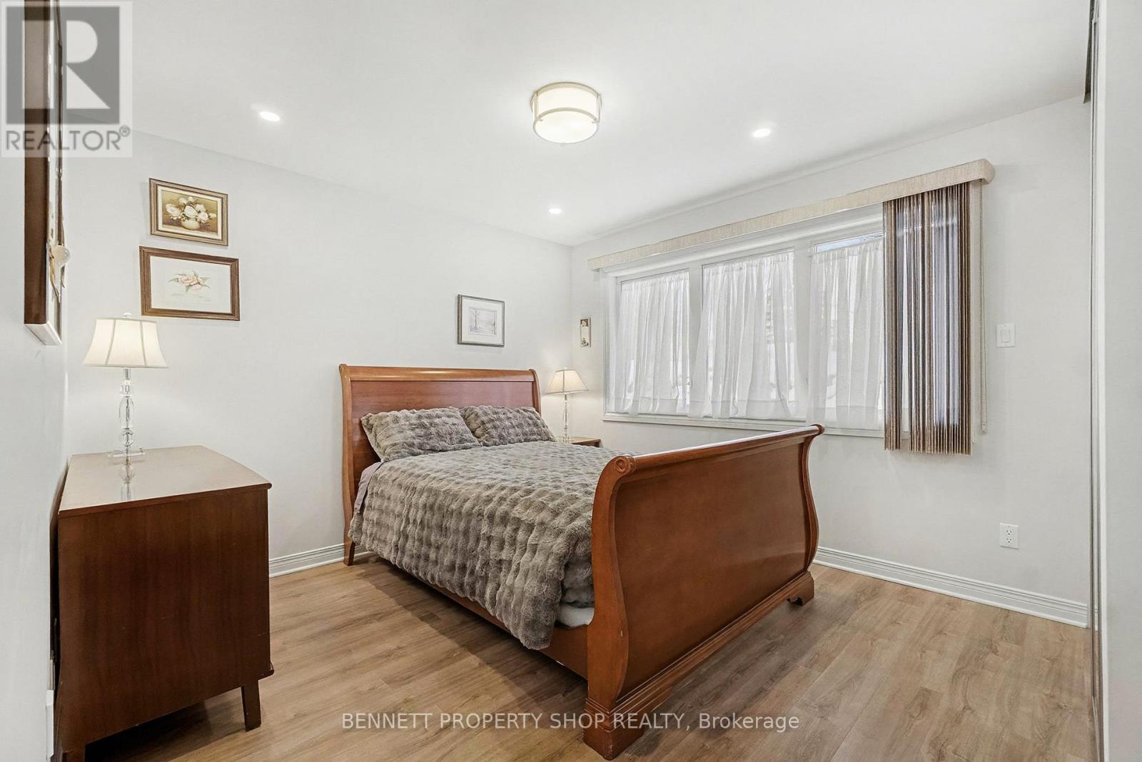 B - 833 Champlain Street, Ottawa, Ontario  K1C 1K2 - Photo 8 - X12628576