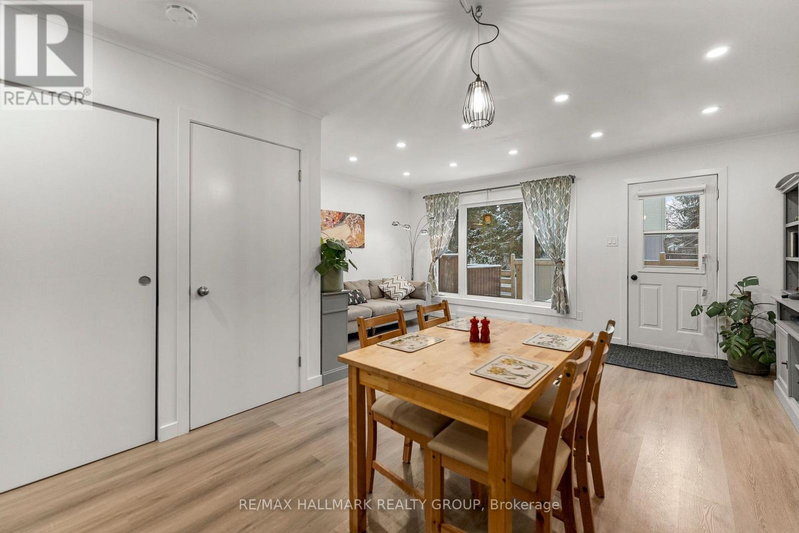 1314 Cedarcroft Crescent, Ottawa, Ontario  K1B 5C7 - Photo 10 - X12628600