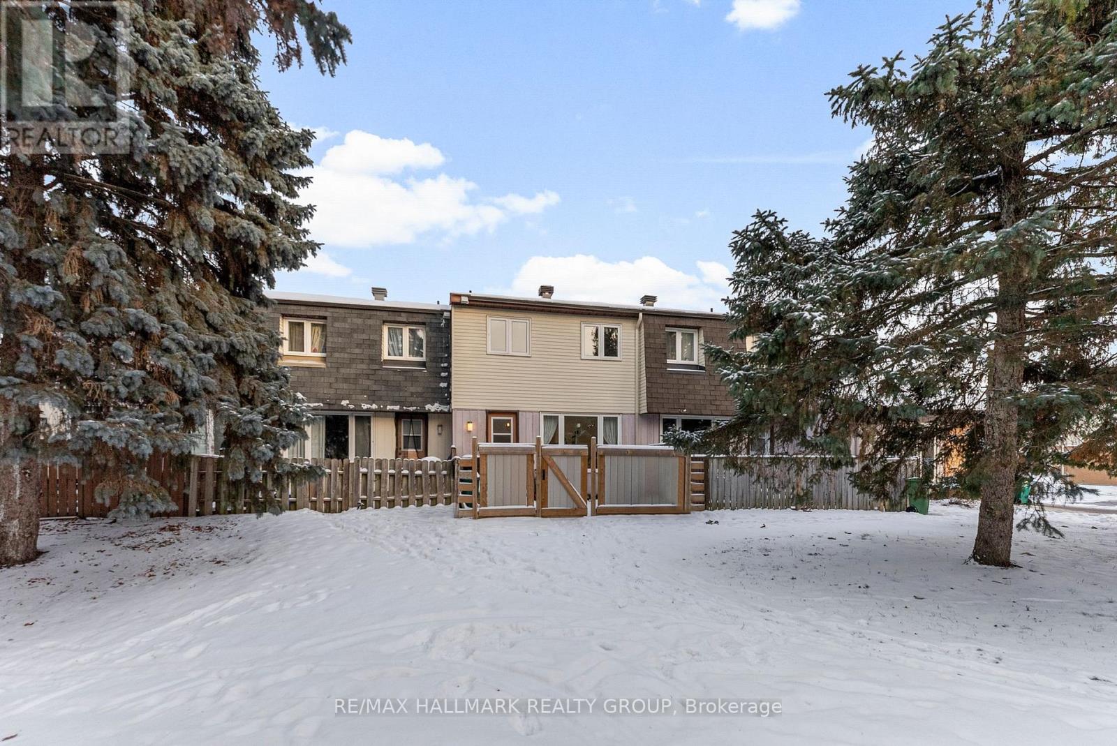 1314 Cedarcroft Crescent, Ottawa, Ontario  K1B 5C7 - Photo 3 - X12628600