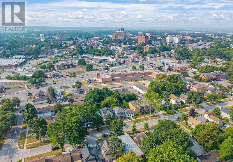 2 - 81 Maple Street, St. Catharines (Downtown), Ontario  L2R 2B1 - Photo 21 - X12628622