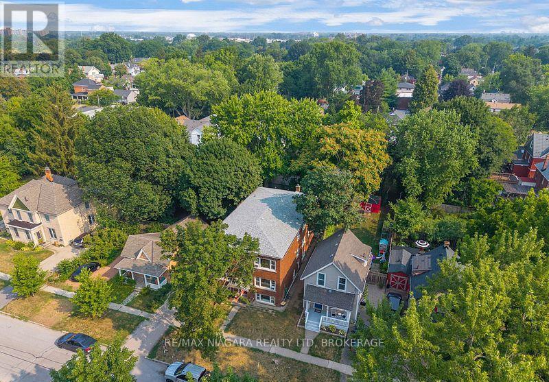 2 - 81 Maple Street, St. Catharines (Downtown), Ontario  L2R 2B1 - Photo 25 - X12628622