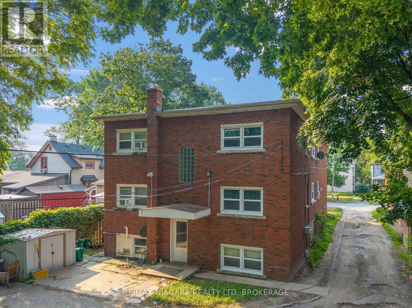 2 - 81 Maple Street, St. Catharines (Downtown), Ontario  L2R 2B1 - Photo 27 - X12628622