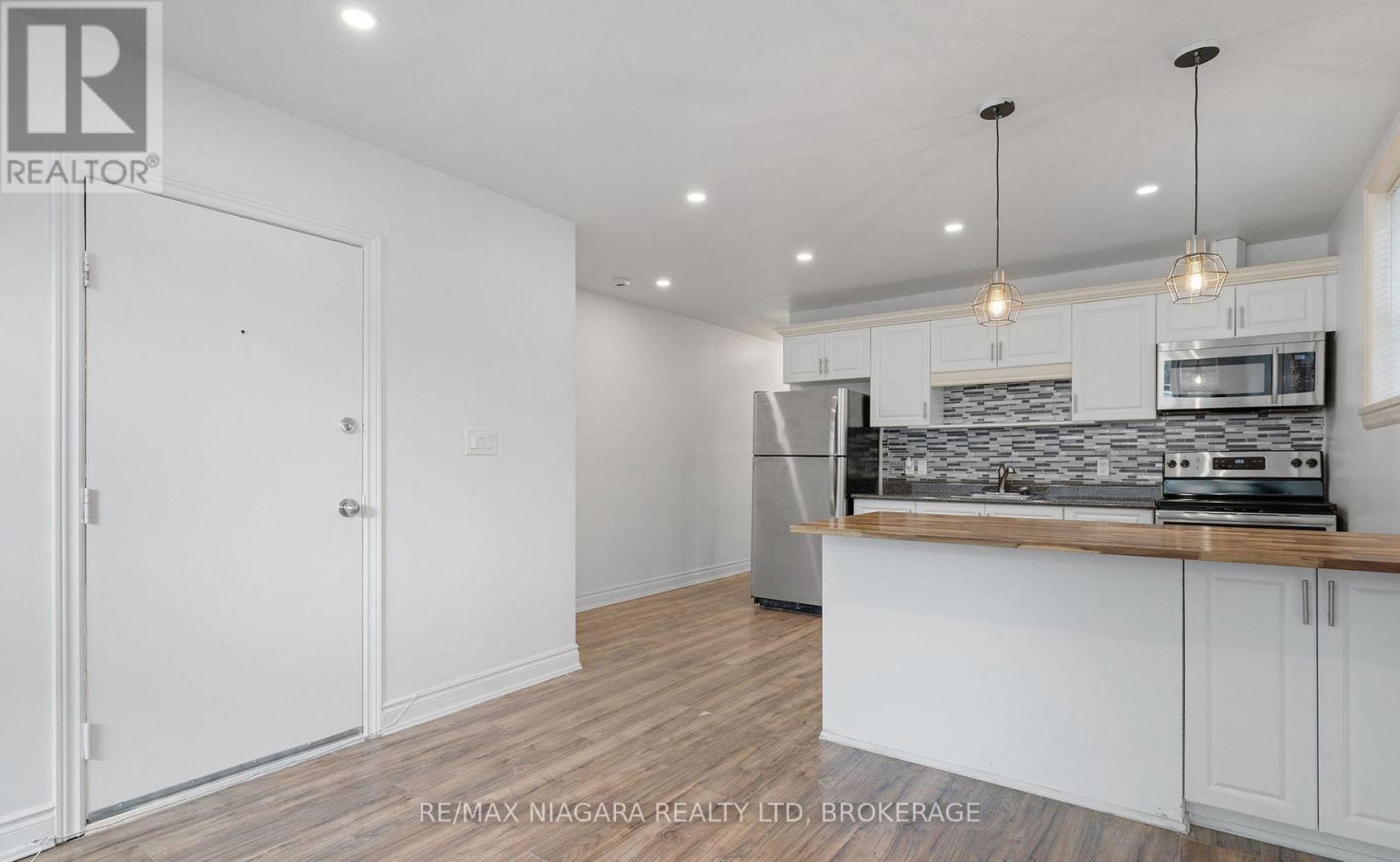 2 - 81 Maple Street, St. Catharines (Downtown), Ontario  L2R 2B1 - Photo 5 - X12628622