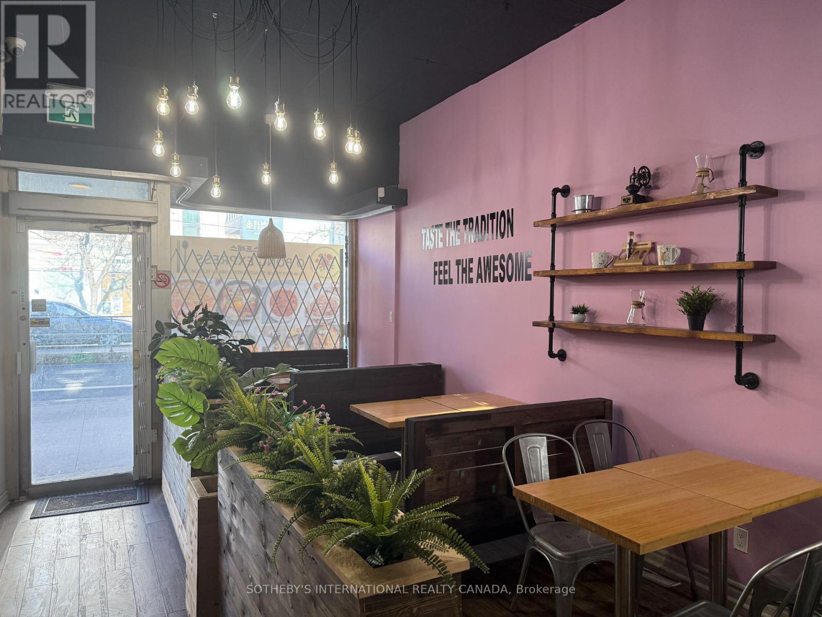 283 College Street, Toronto, Ontario  M5T 1R9 - Photo 2 - C12627640