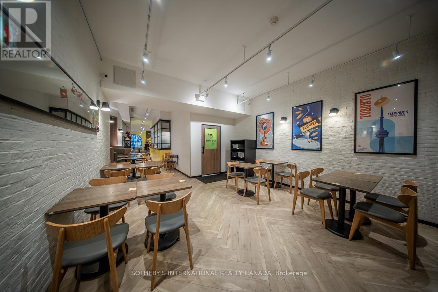 31 Elm Street, Toronto, Ontario  M5G 1H1 - Photo 11 - C12627794