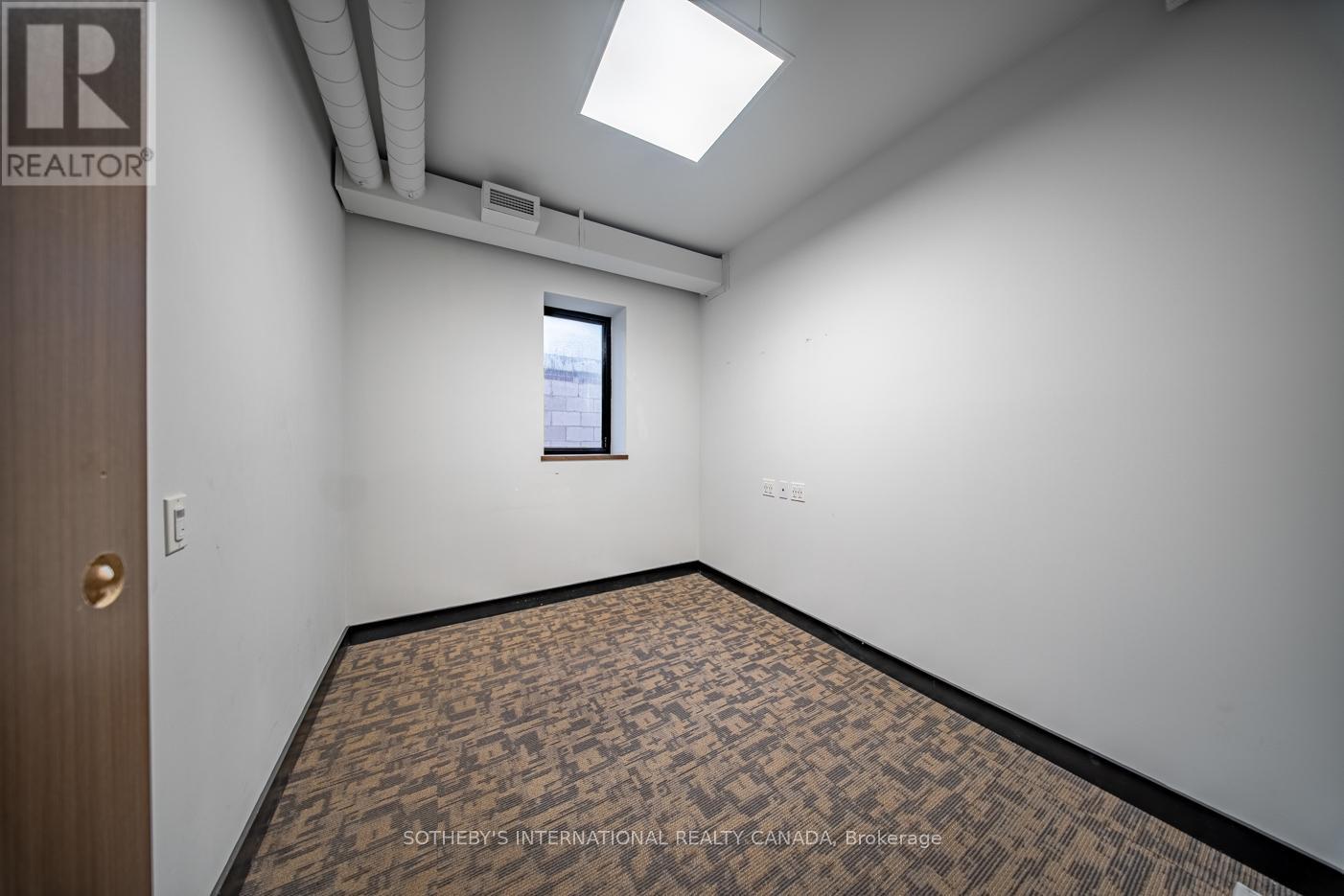 31 Elm Street, Toronto, Ontario  M5G 1H1 - Photo 22 - C12627794