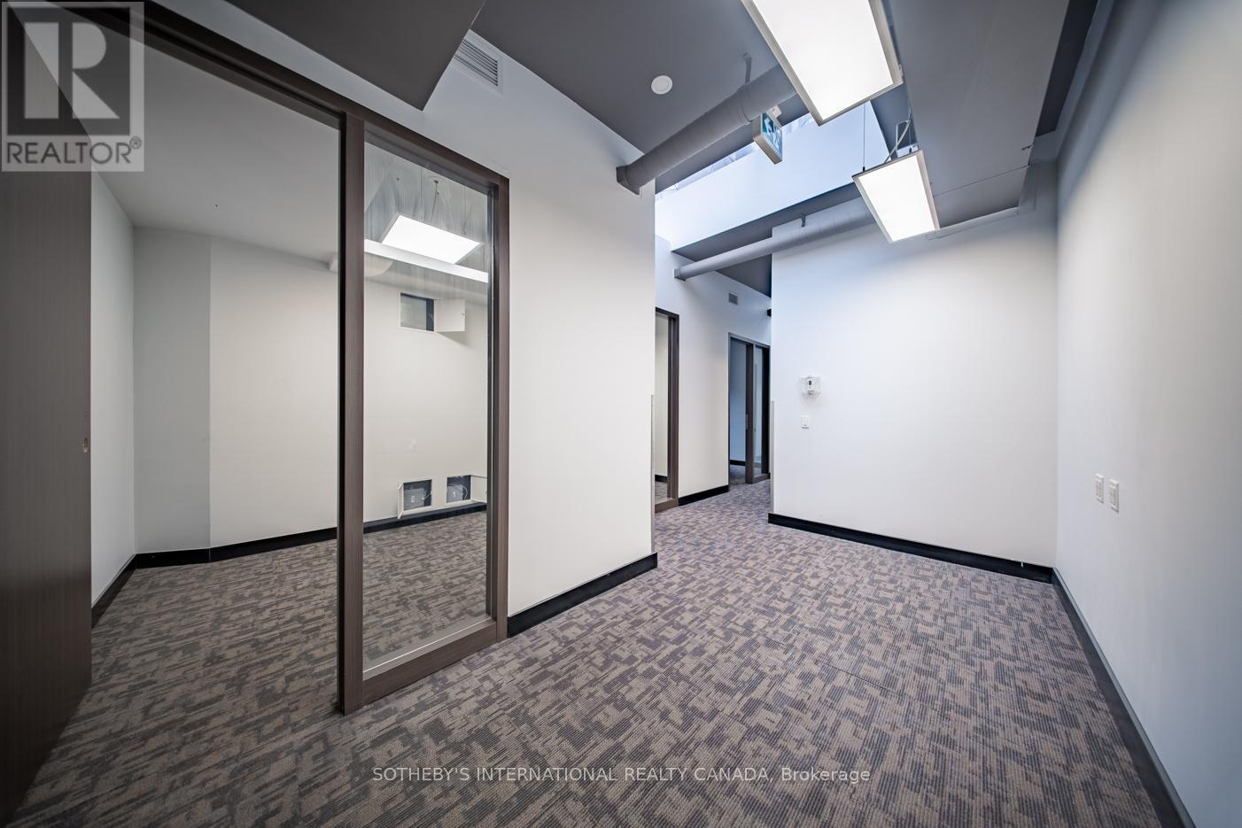 31 Elm Street, Toronto, Ontario  M5G 1H1 - Photo 32 - C12627794