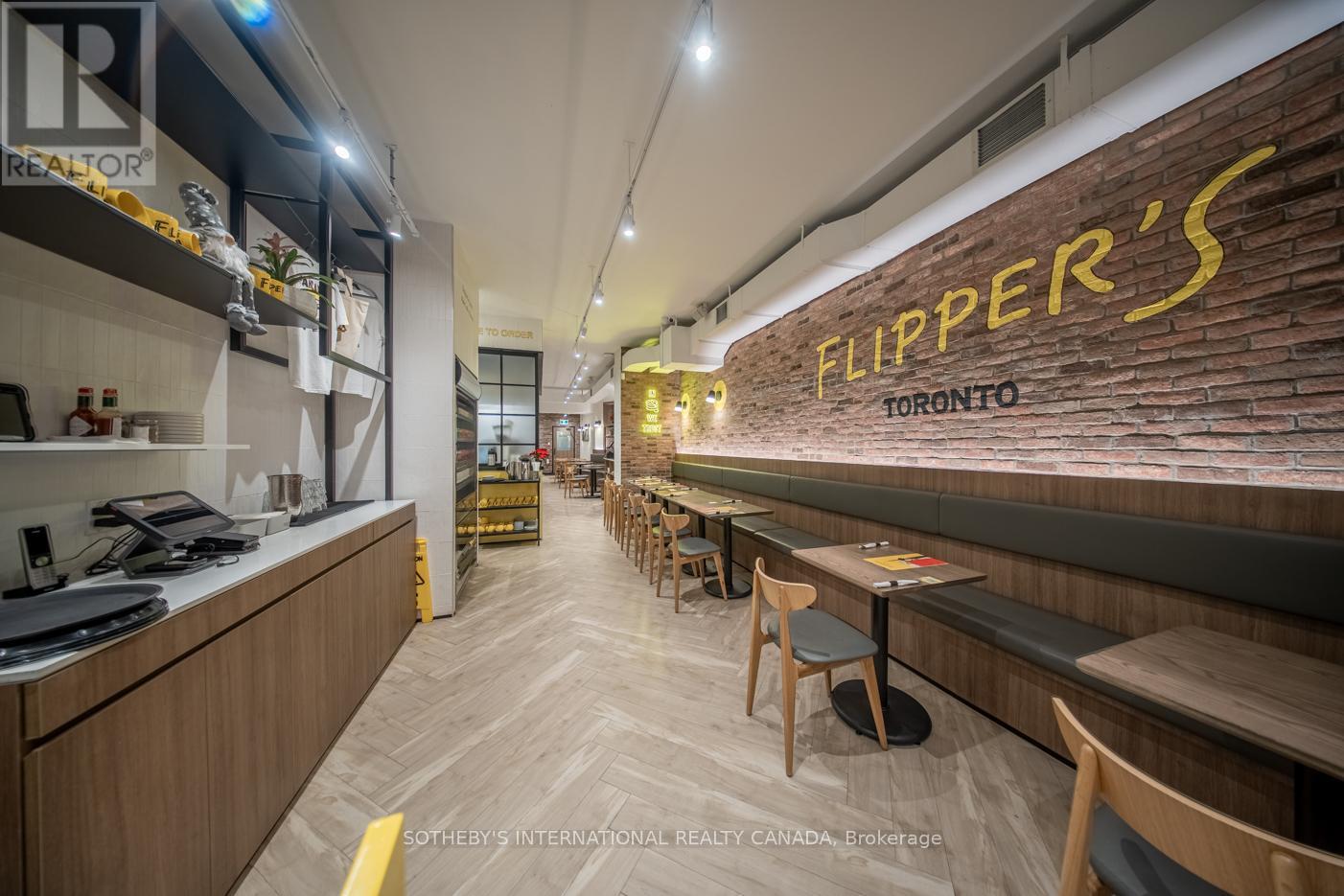 31 Elm Street, Toronto, Ontario  M5G 1H1 - Photo 5 - C12627794