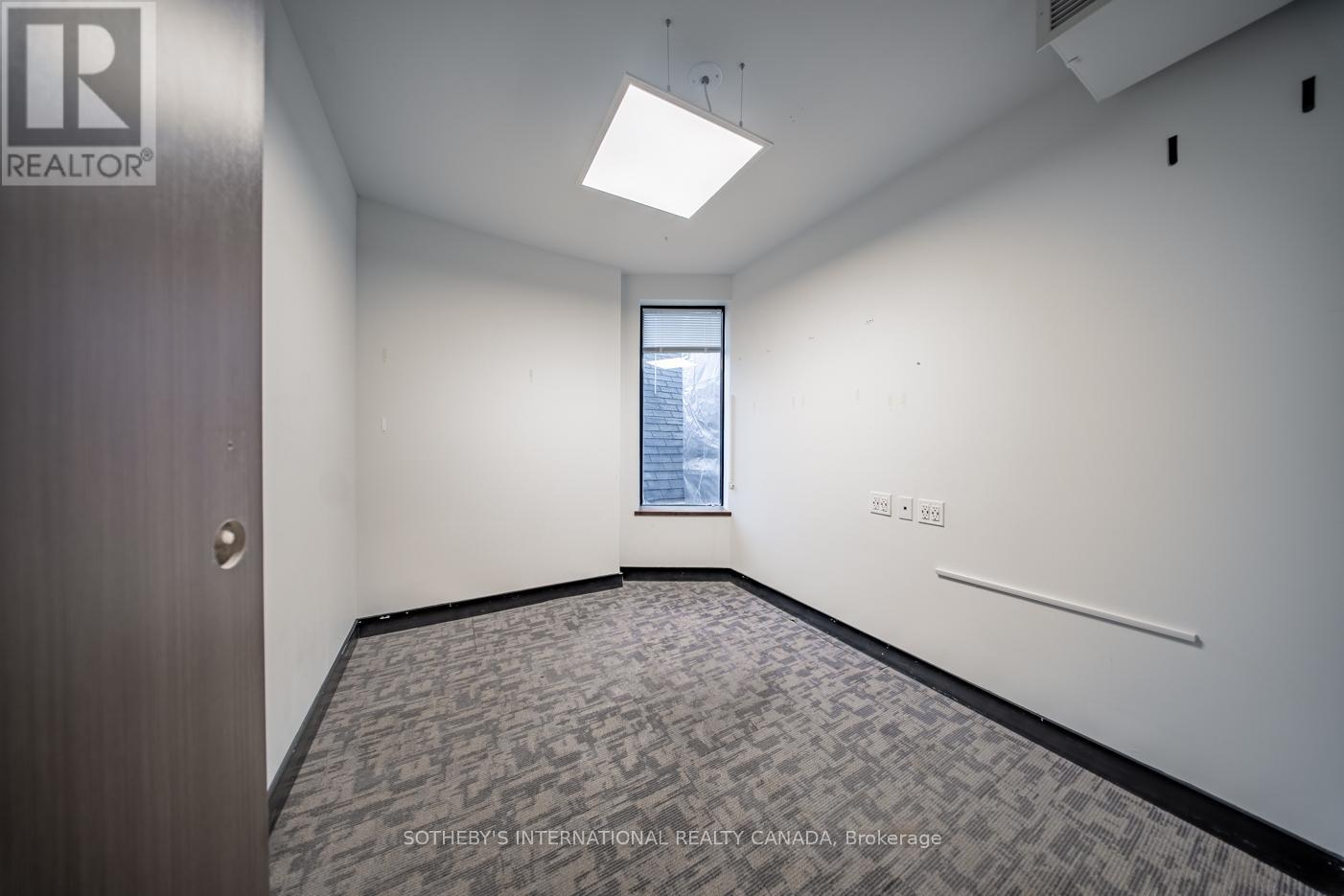 31 Elm Street, Toronto, Ontario  M5G 1H1 - Photo 35 - C12627794