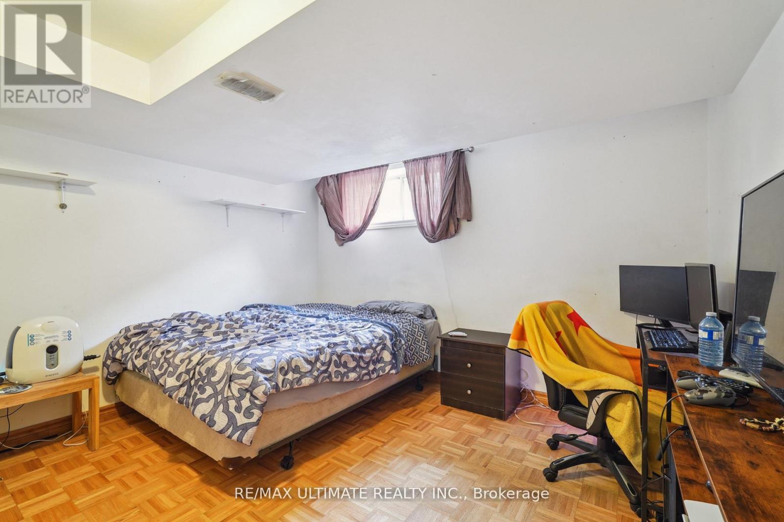 2168 St. Clair Avenue W, Toronto, Ontario  M6N 5C1 - Photo 23 - W12442163