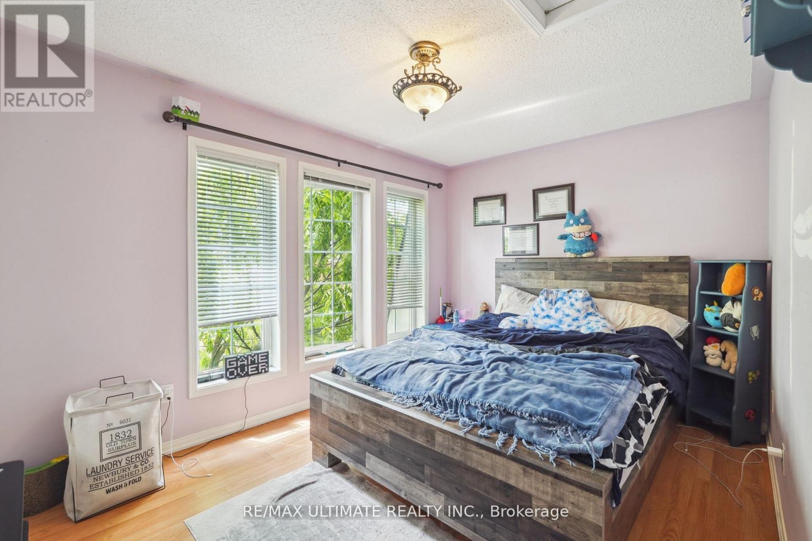 2168 St. Clair Avenue W, Toronto, Ontario  M6N 5C1 - Photo 15 - W12442163