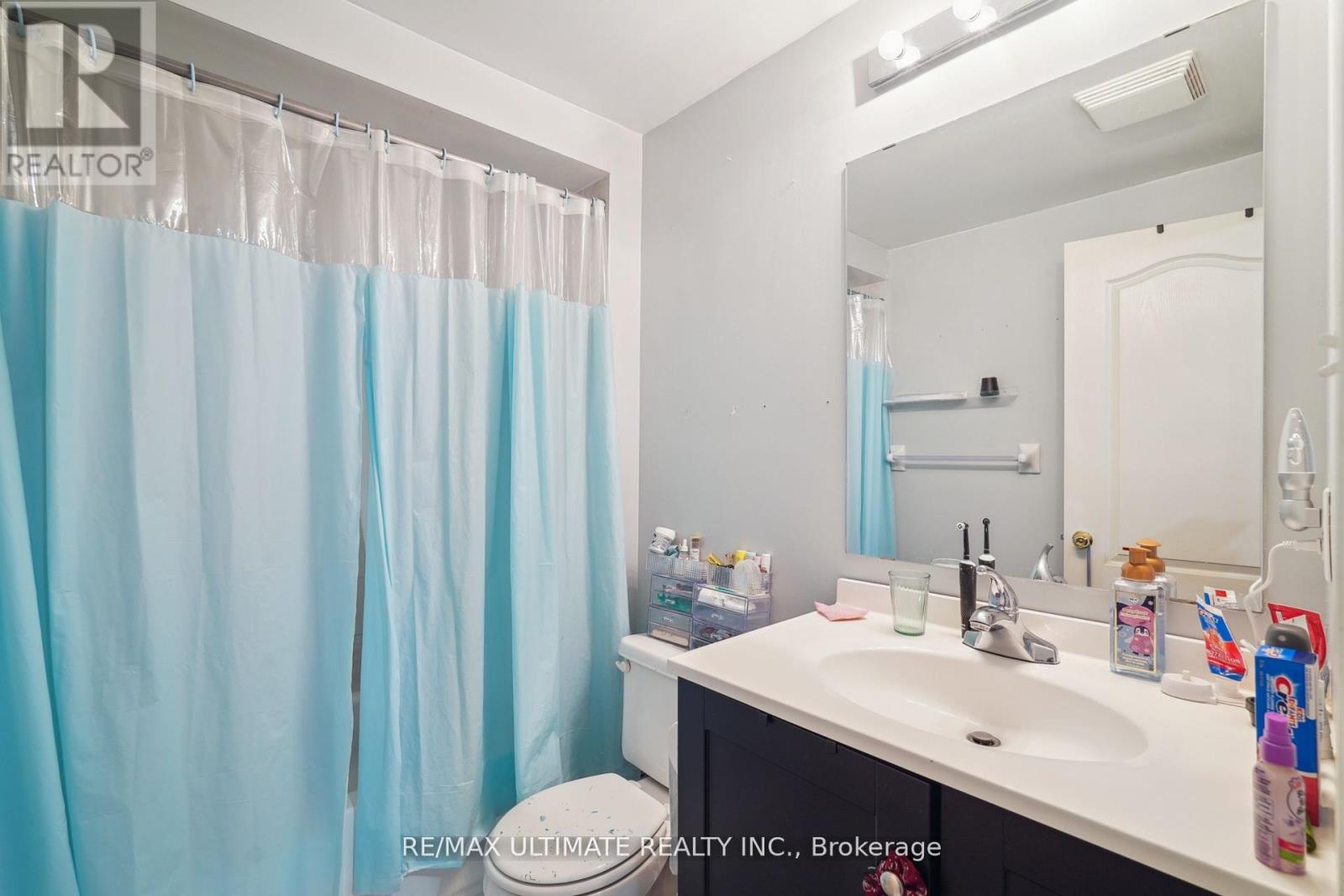 2168 St. Clair Avenue W, Toronto, Ontario  M6N 5C1 - Photo 17 - W12442163