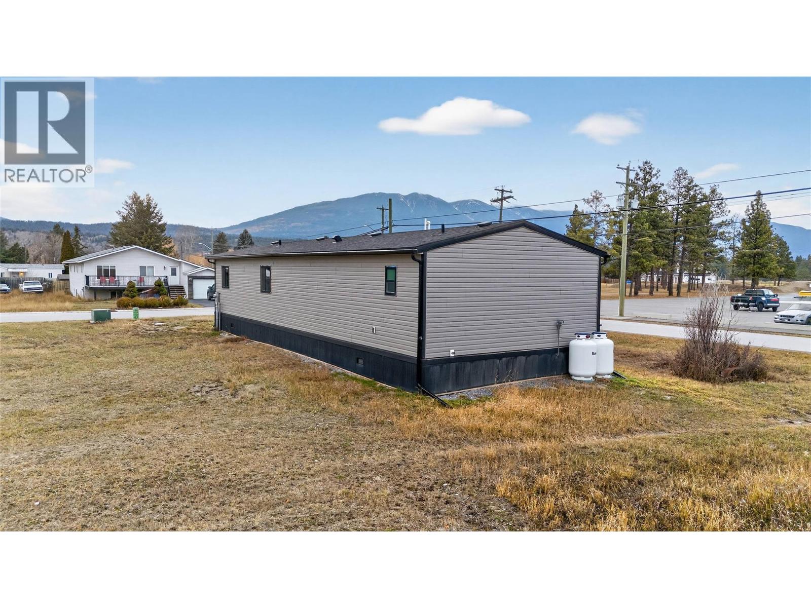 8948 Rundle Place, Canal Flats, British Columbia V0B 1B0 - Photo 24 - 10369951