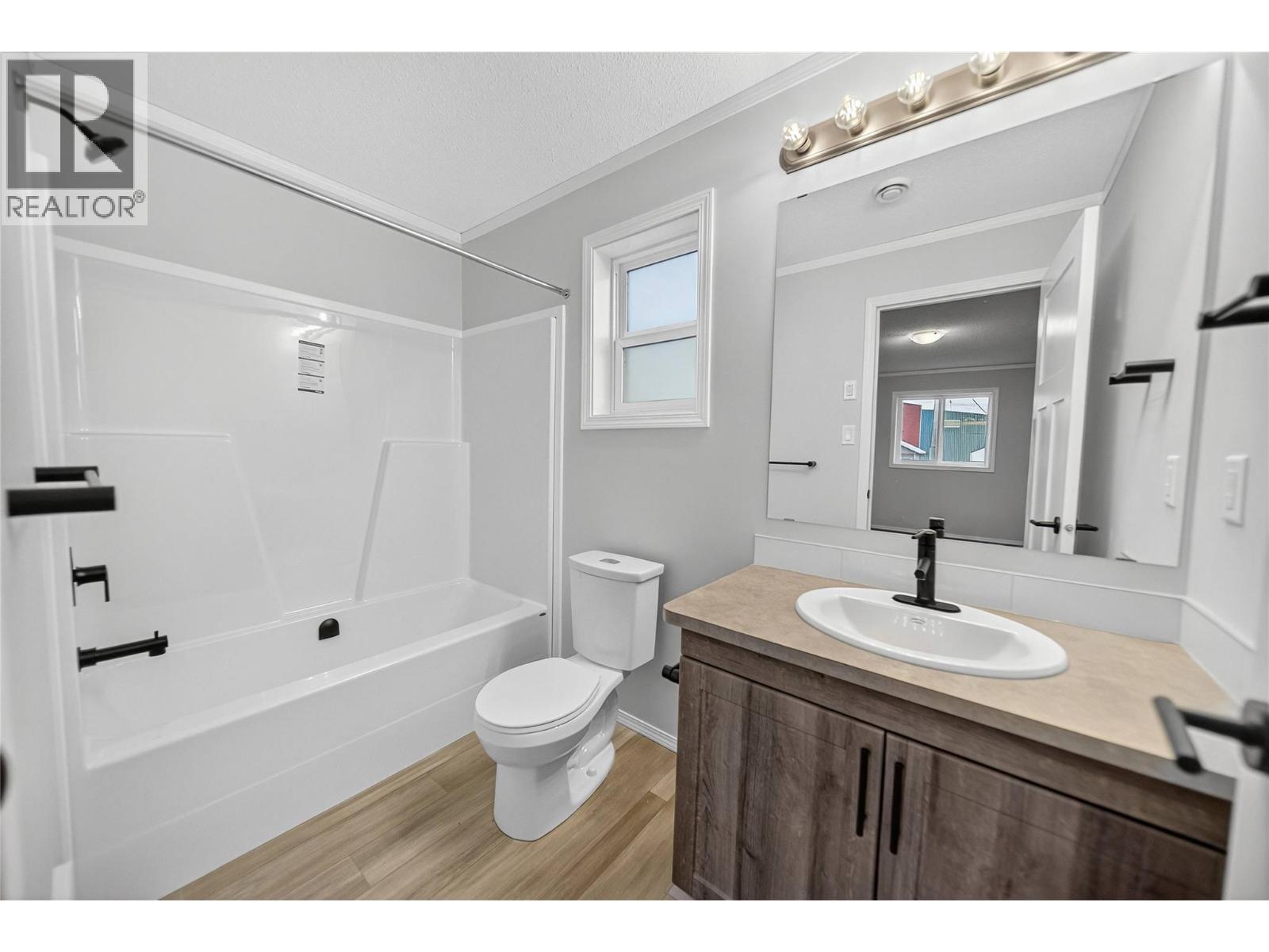 8948 Rundle Place, Canal Flats, British Columbia V0B 1B0 - Photo 15 - 10369951