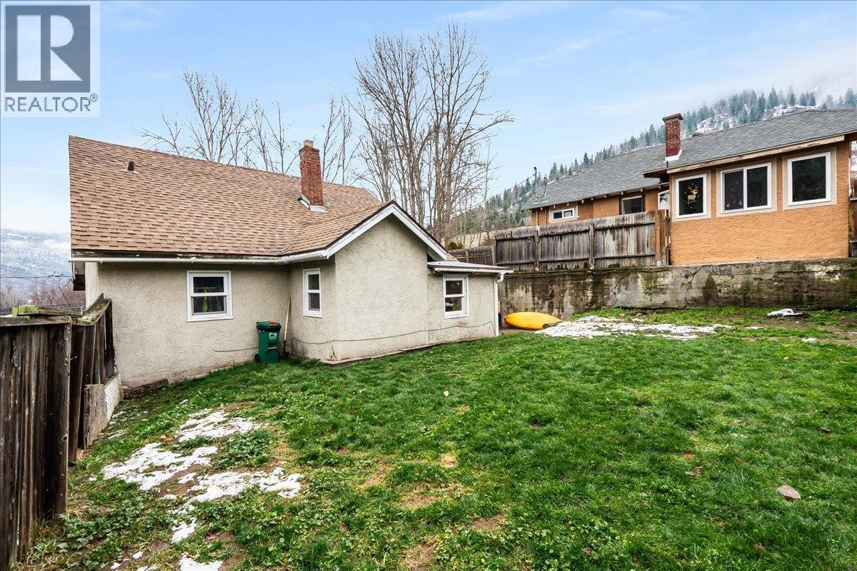 530 Turner Street, Warfield, British Columbia  V1R 2K2 - Photo 39 - 10370687