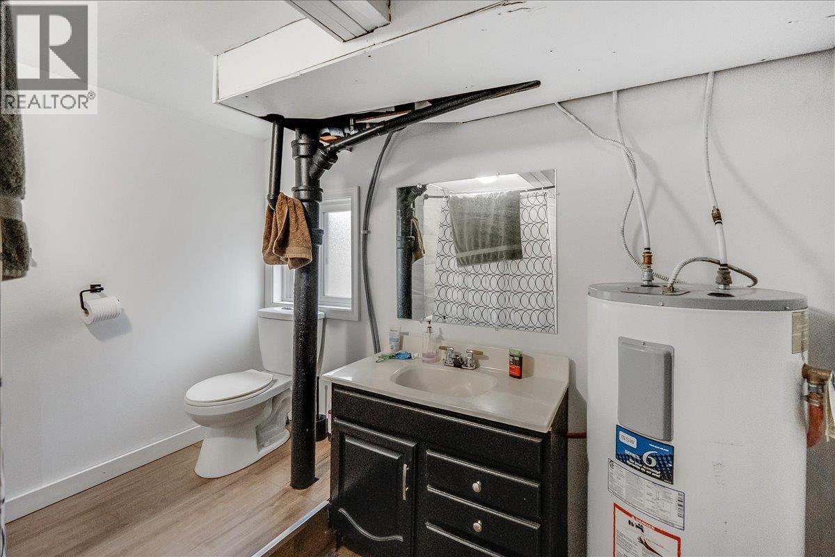 530 Turner Street, Warfield, British Columbia  V1R 2K2 - Photo 51 - 10370687