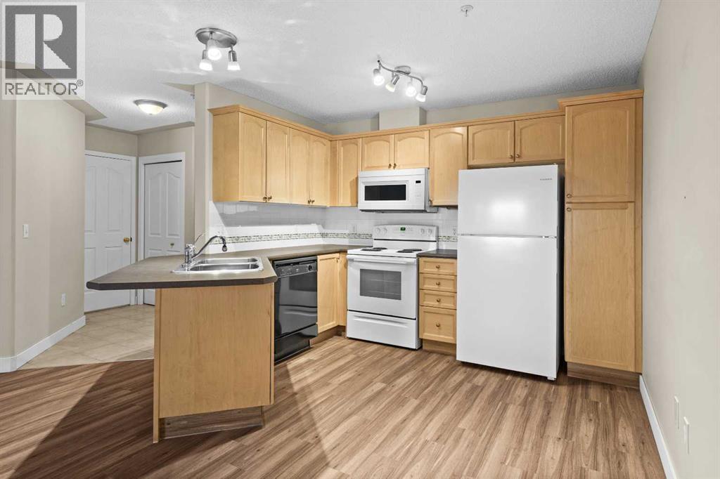 101, 345 Rocky Vista Park Nw, Calgary, Alberta  T3K 5G6 - Photo 6 - A2274745