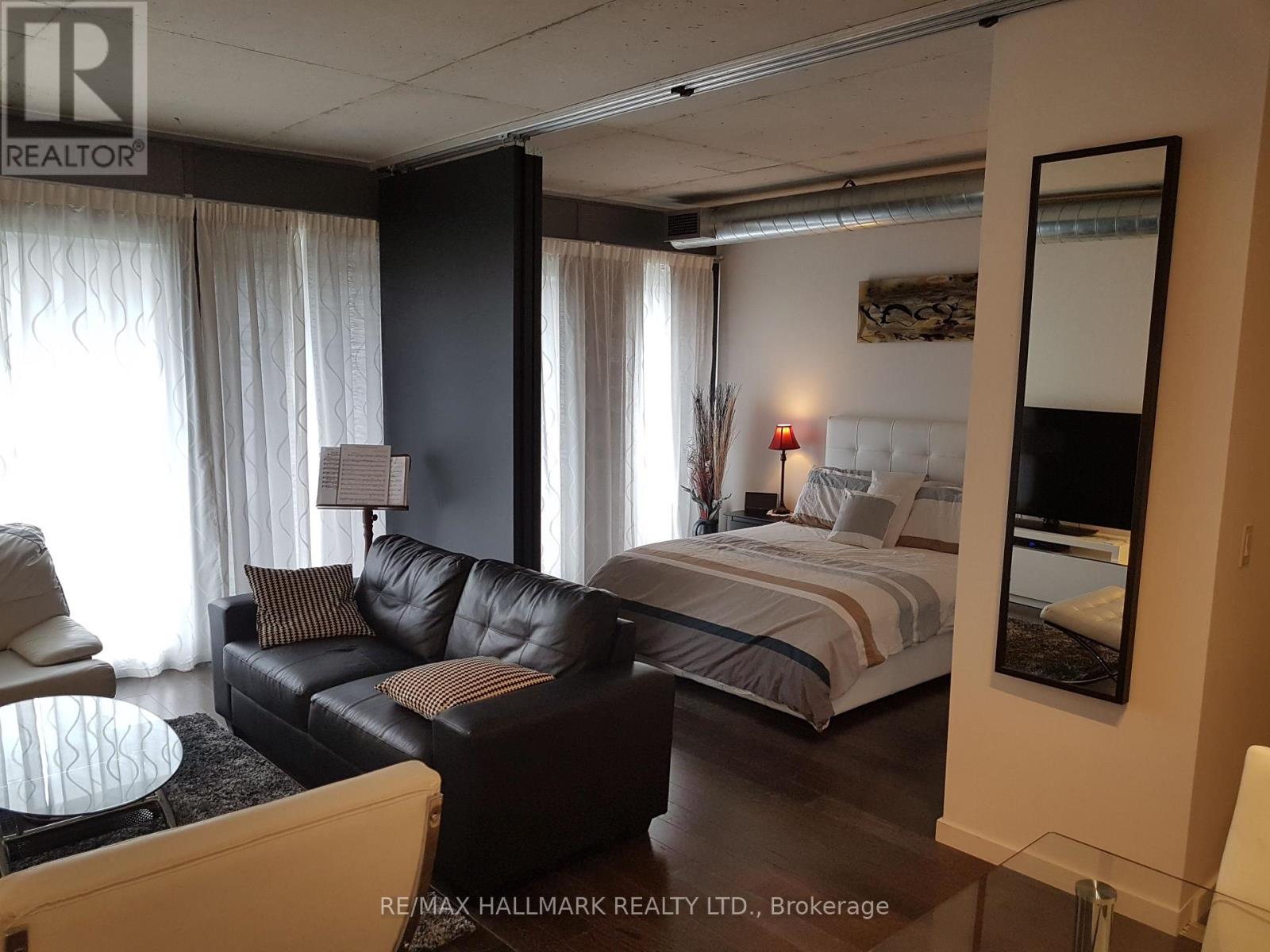 713 - 32 Trolley Crescent, Toronto, Ontario  M5A 0E9 - Photo 8 - C12628624