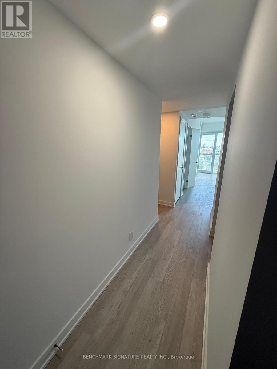 5810 - 88 Queen Street E, Toronto, Ontario  M5C 0B6 - Photo 3 - C12628642