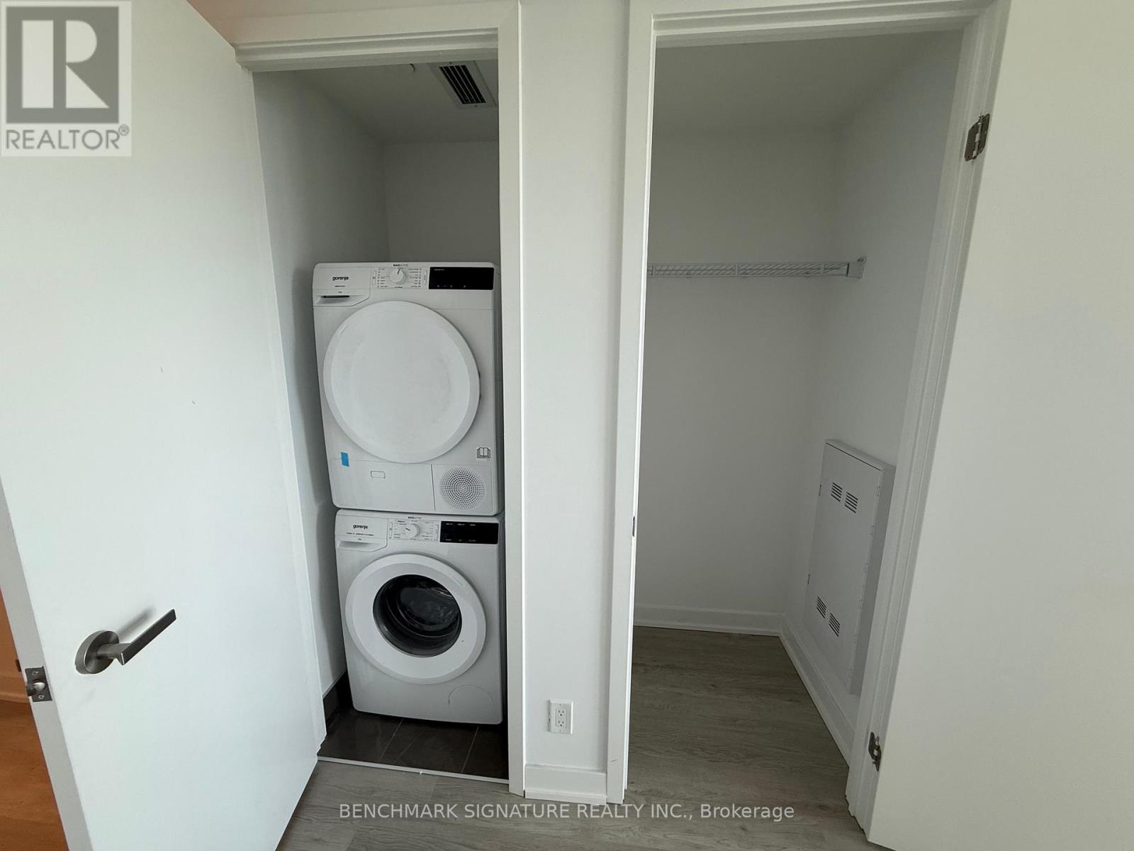 5810 - 88 Queen Street E, Toronto, Ontario  M5C 0B6 - Photo 7 - C12628642