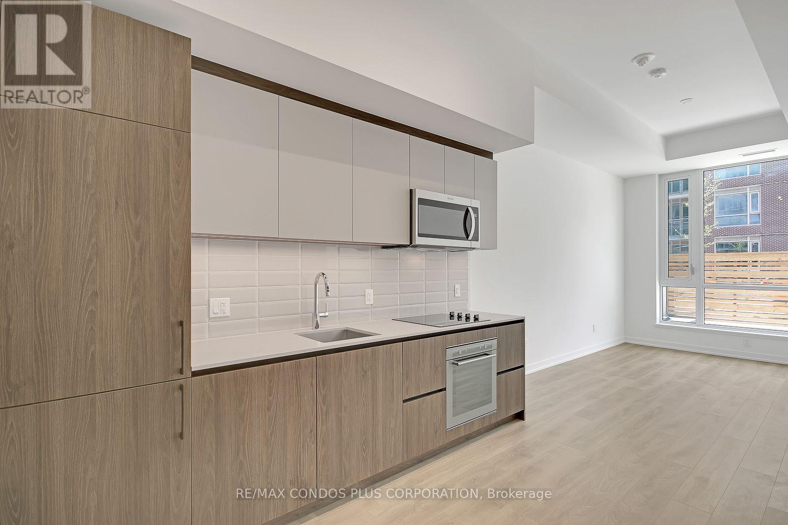 121 - 150 Logan Avenue, Toronto, Ontario  M4M 0E4 - Photo 5 - E12628512