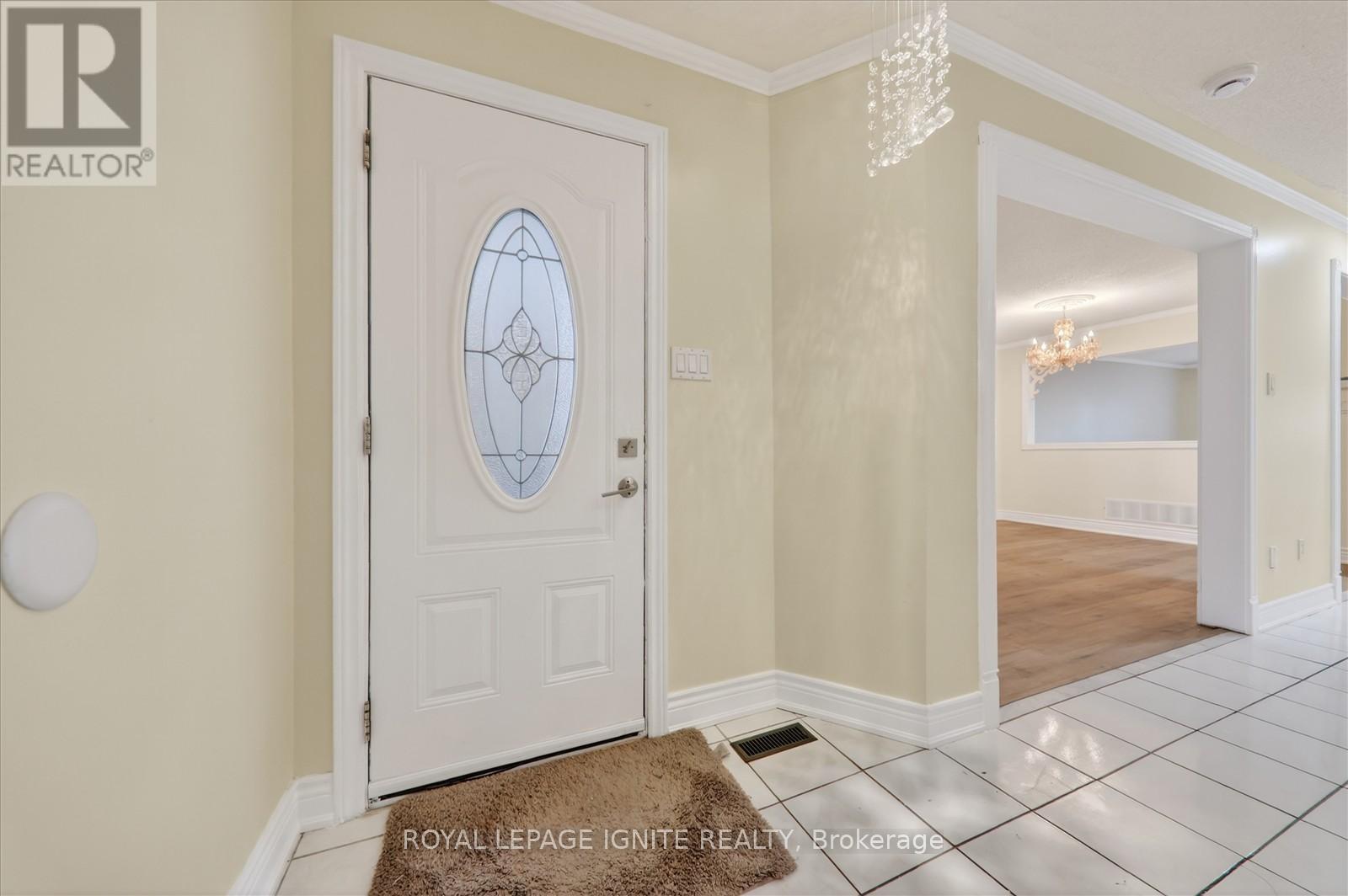 18 Gill Crescent, Ajax, Ontario  L1T 4A5 - Photo 6 - E12628646