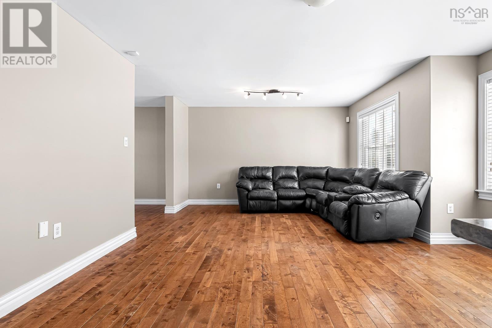 45 Thicket Drive, Brookside, Nova Scotia  B3T 0B6 - Photo 12 - 202529319