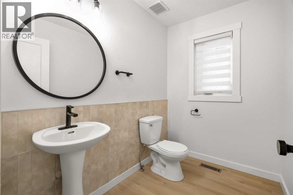 327 Canyon Close, Canmore, Alberta  T1W 1H4 - Photo 20 - A2264303