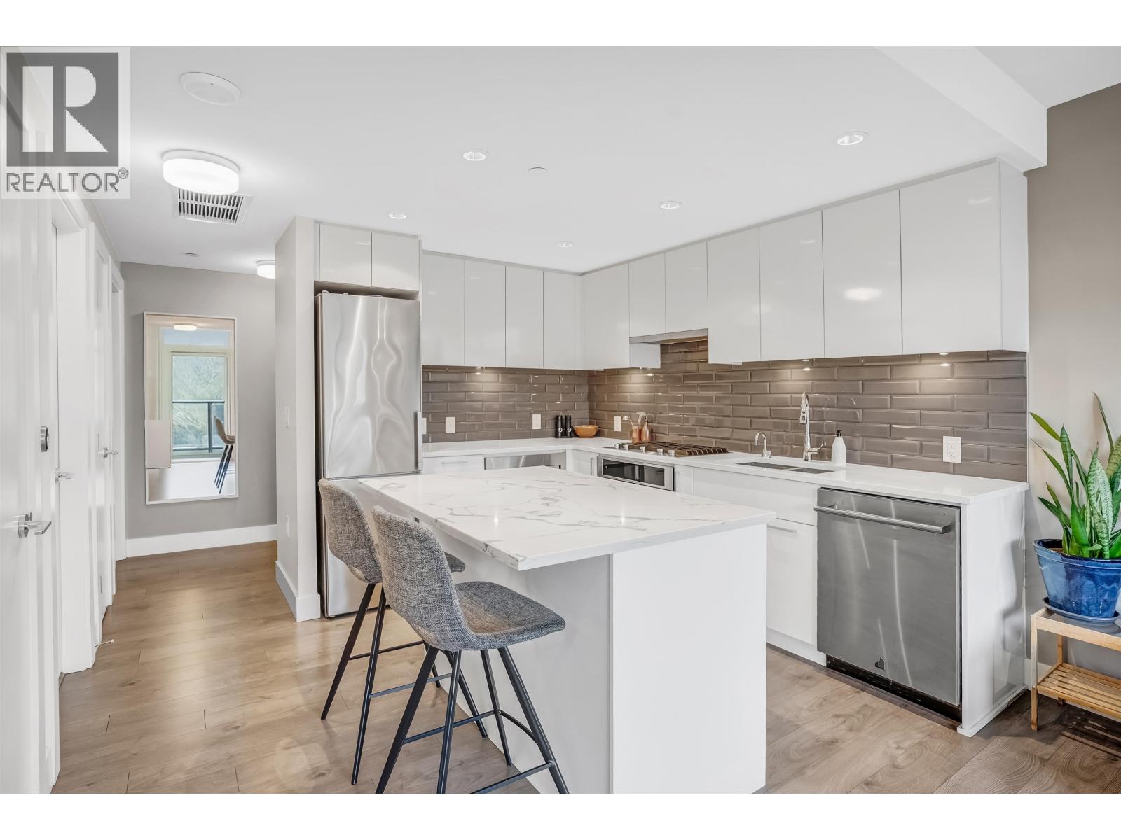 1008 8533 River District Crossing, Vancouver, British Columbia V5S 0H2 - Photo 4 - R3072653