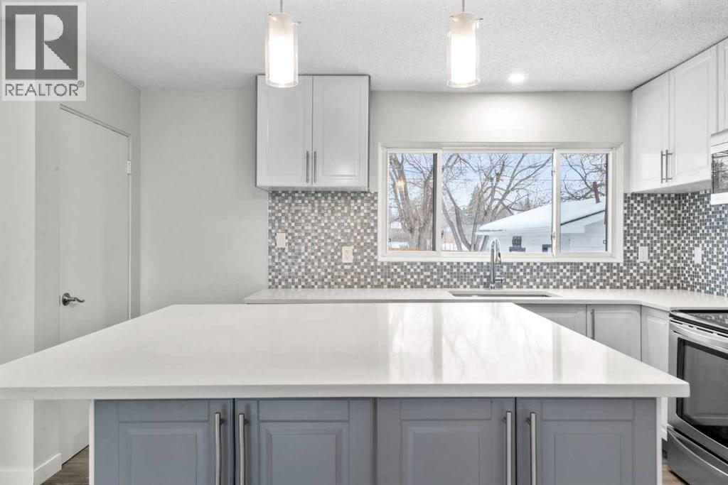 68 Healy Drive Sw, Calgary, Alberta  T2V 2Z7 - Photo 14 - A2274429