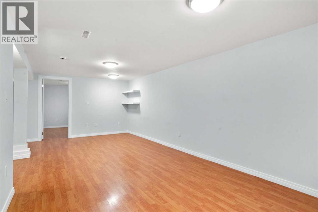 68 Healy Drive Sw, Calgary, Alberta  T2V 2Z7 - Photo 30 - A2274429