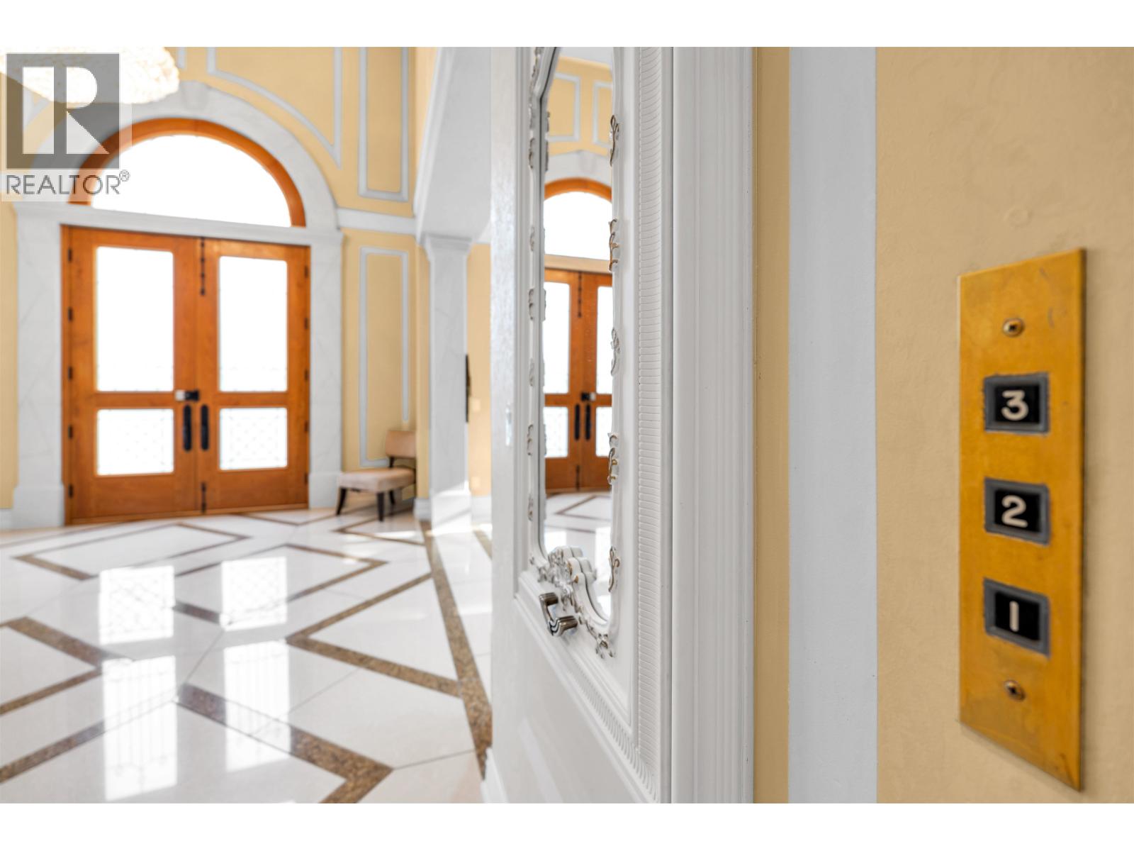 8233 Government Road, Burnaby, British Columbia  V5A 2E4 - Photo 19 - R3018877