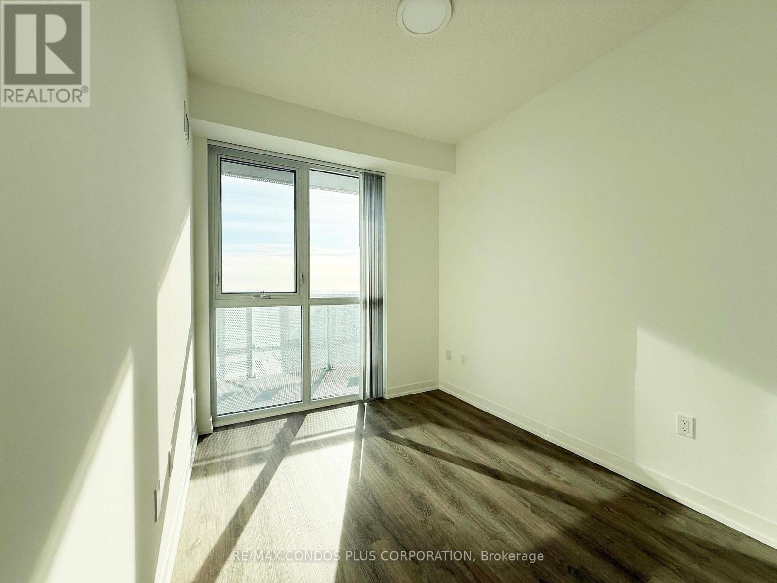 3909 - 8 Interchange Way, Vaughan, Ontario  L4K 0R2 - Photo 8 - N12628546