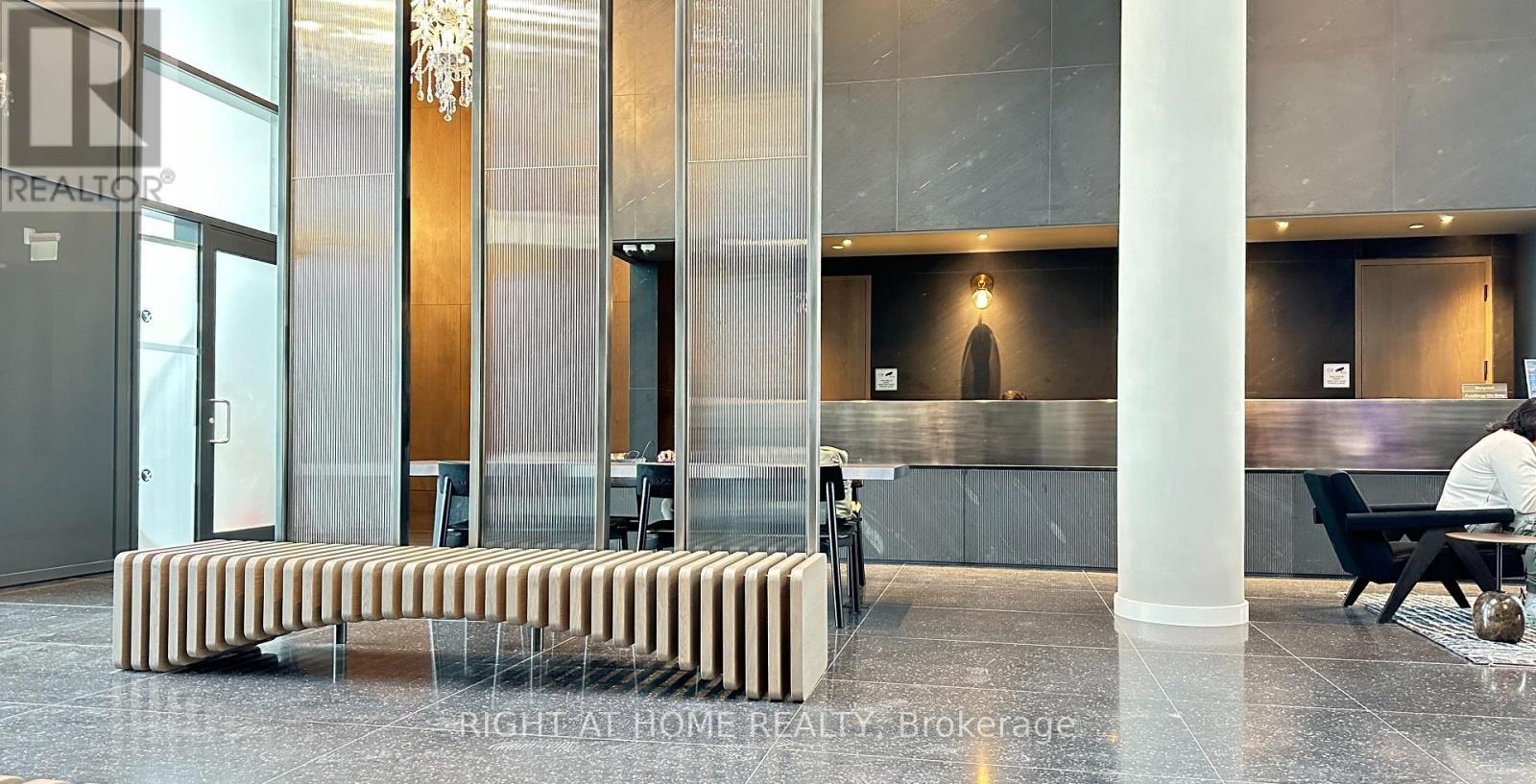 4202 - 8 Interchange Way, Vaughan, Ontario  L4K 5Z7 - Photo 15 - N12628236