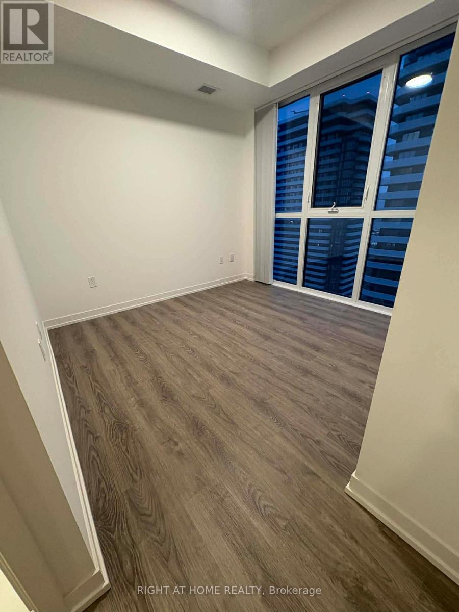 4202 - 8 Interchange Way, Vaughan, Ontario  L4K 5Z7 - Photo 11 - N12628236