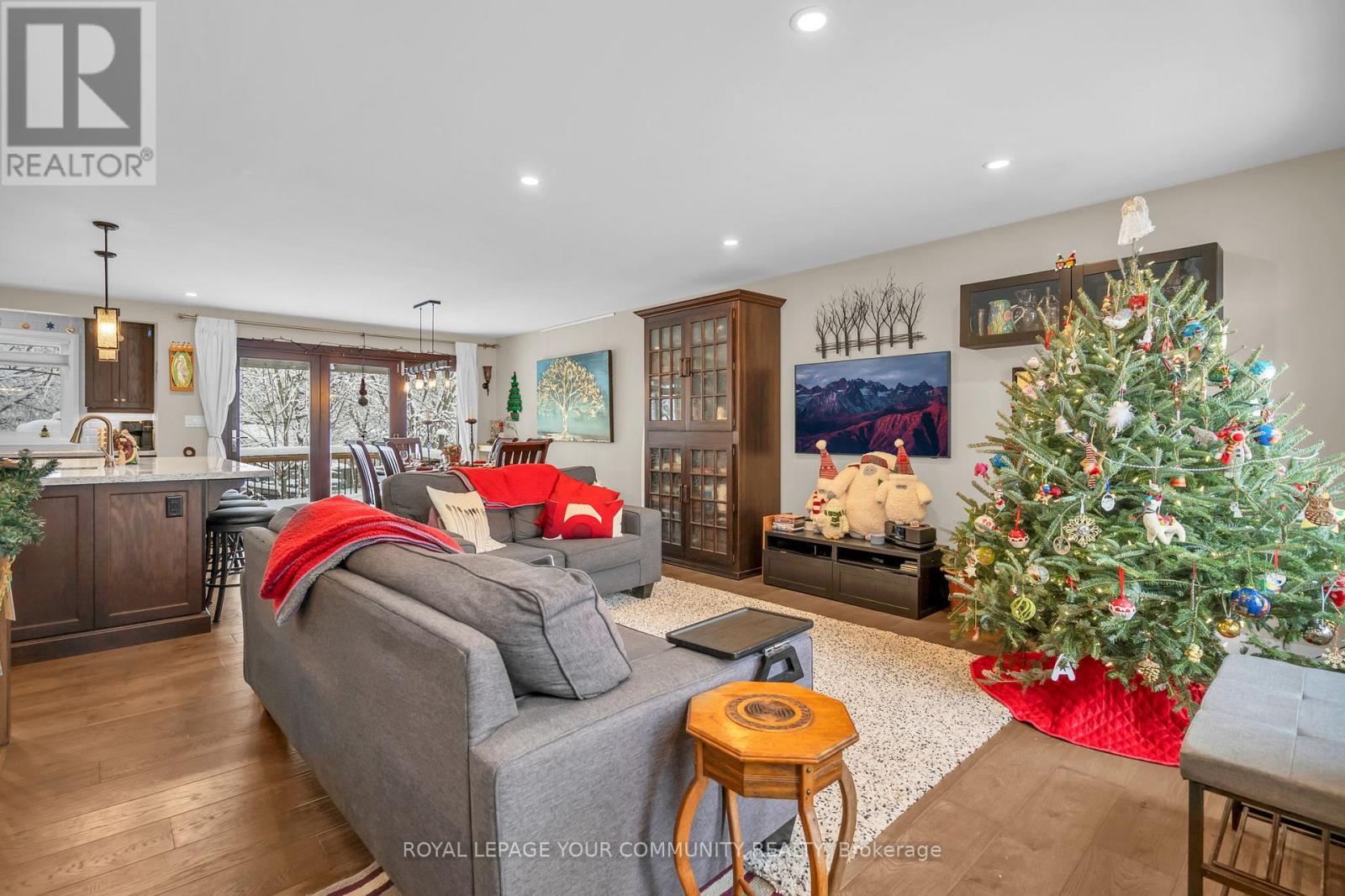 11 Summit Crescent, East Gwillimbury, Ontario  L9N 1C1 - Photo 6 - N12628368