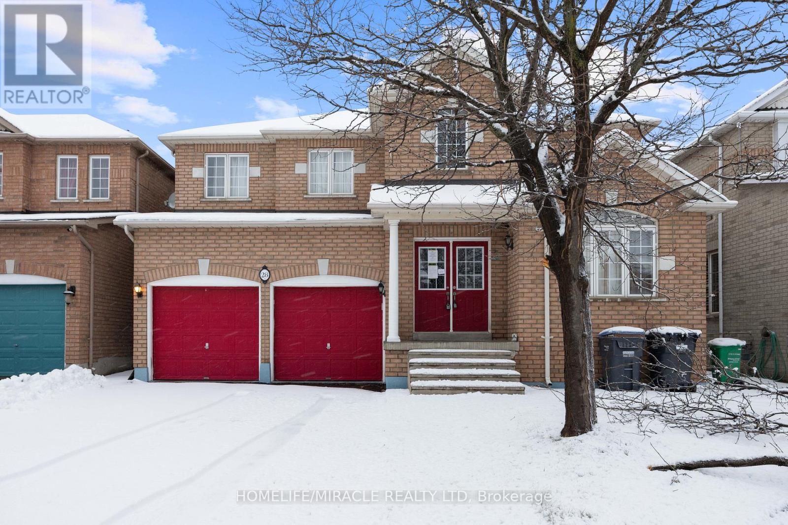 28 Bramfield Street, Brampton, Ontario  L7A 2W2 - Photo 2 - W12617176