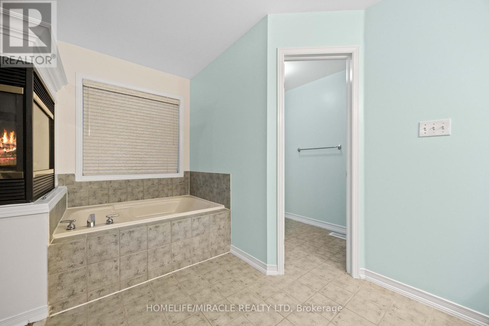 28 Bramfield Street, Brampton, Ontario  L7A 2W2 - Photo 28 - W12617176