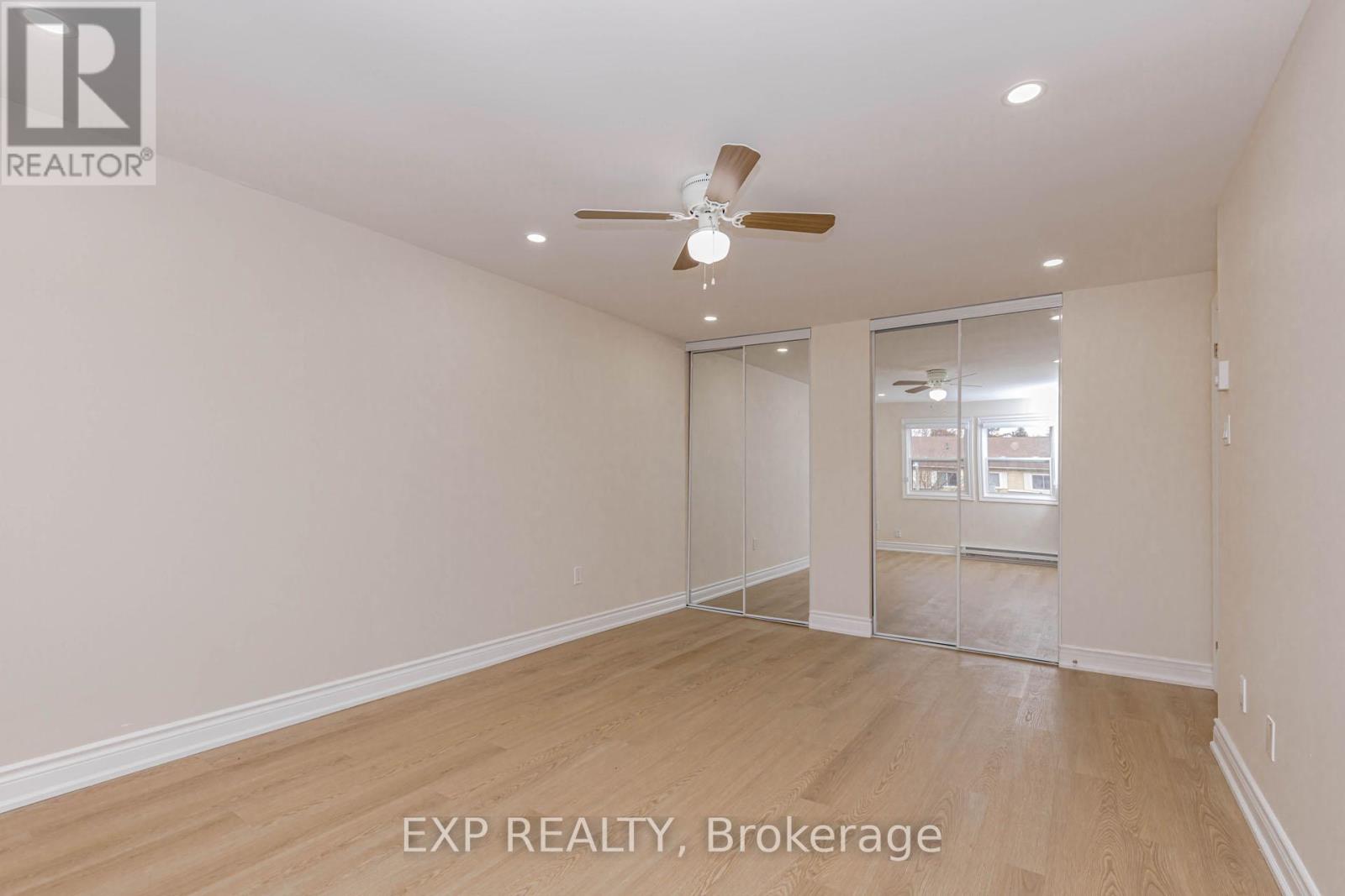 2289 Munn's Avenue, Oakville, Ontario  L6H 3M4 - Photo 18 - W12628520