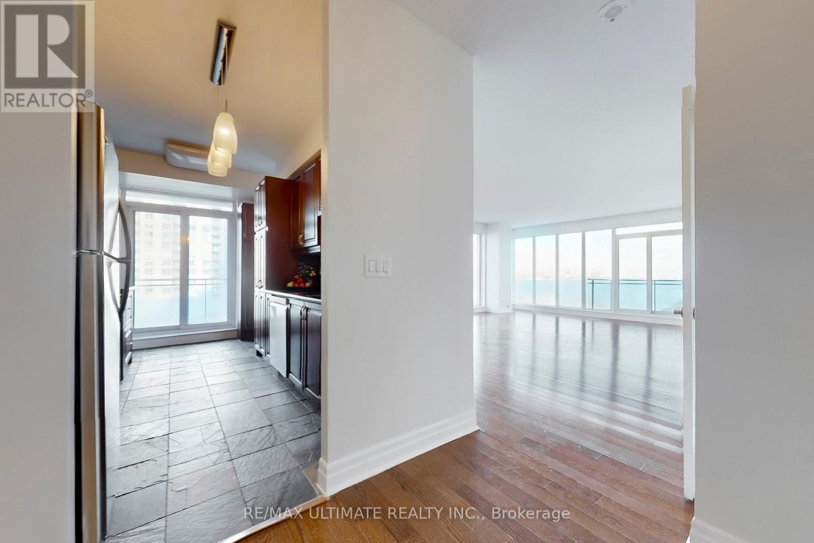 708 - 2119 Lakeshore Boulevard, Toronto, Ontario  M8V 4E8 - Photo 3 - W12628528