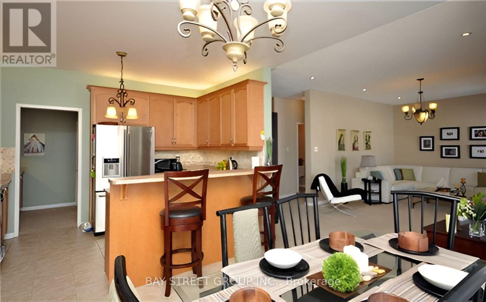 3581 Jorie Crescent, Mississauga, Ontario  L5M 7G5 - Photo 9 - W12628536