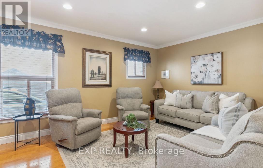 259 O'donoghue Unit1 Avenue, Oakville, Ontario  L6H 3W5 - Photo 5 - W12628630