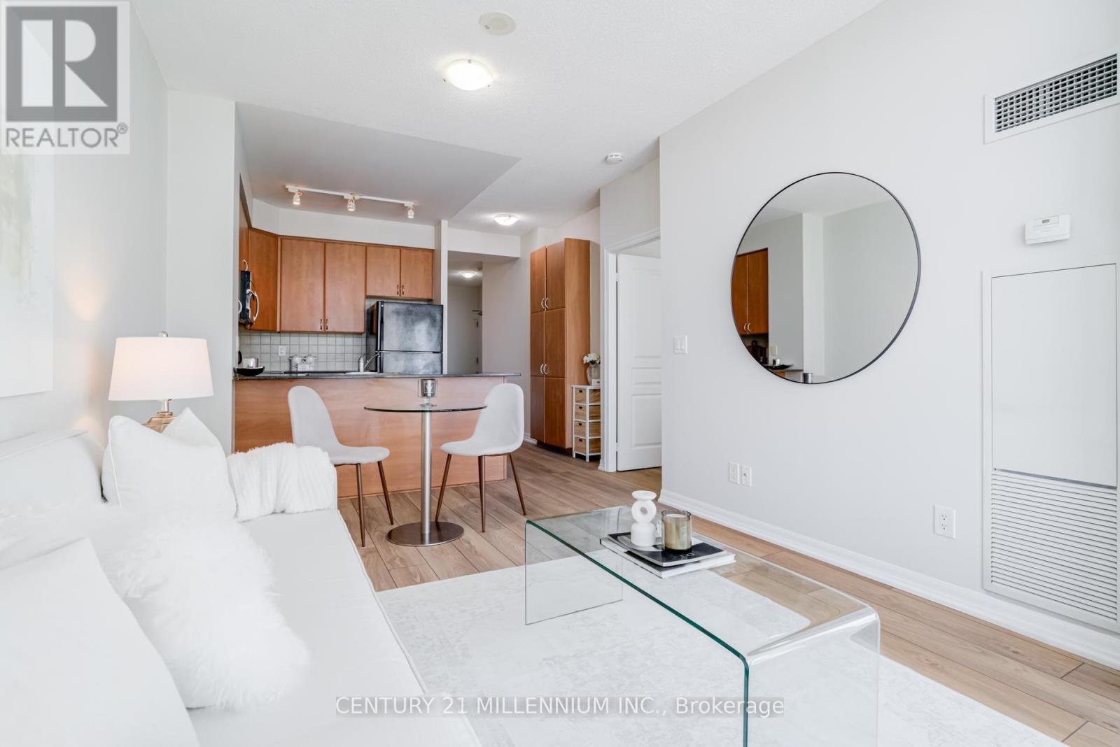 2505 - 225 Webb Drive, Mississauga, Ontario  L5B 4P2 - Photo 13 - W12628650