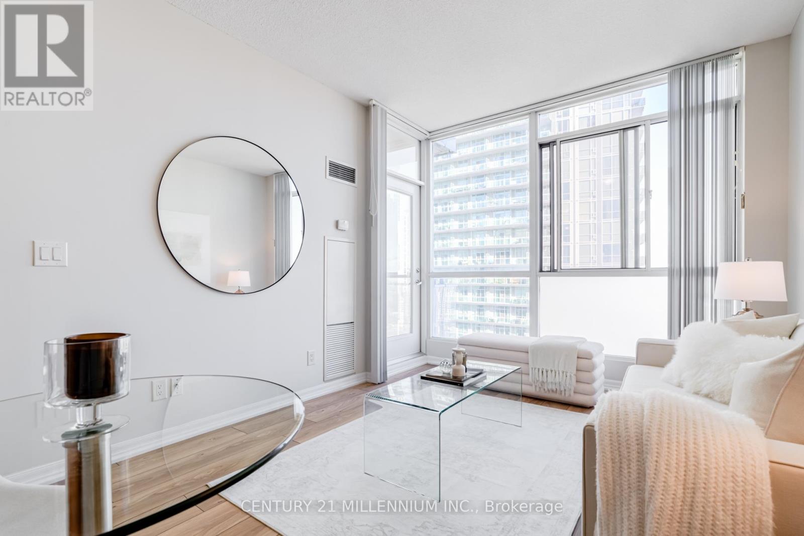 2505 - 225 Webb Drive, Mississauga, Ontario  L5B 4P2 - Photo 14 - W12628650