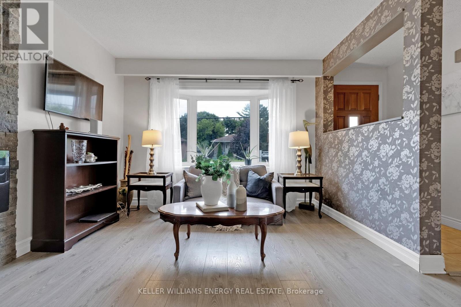 242 Waverly Street S, Oshawa, Ontario  L1J 5V4 - Photo 7 - E12628684