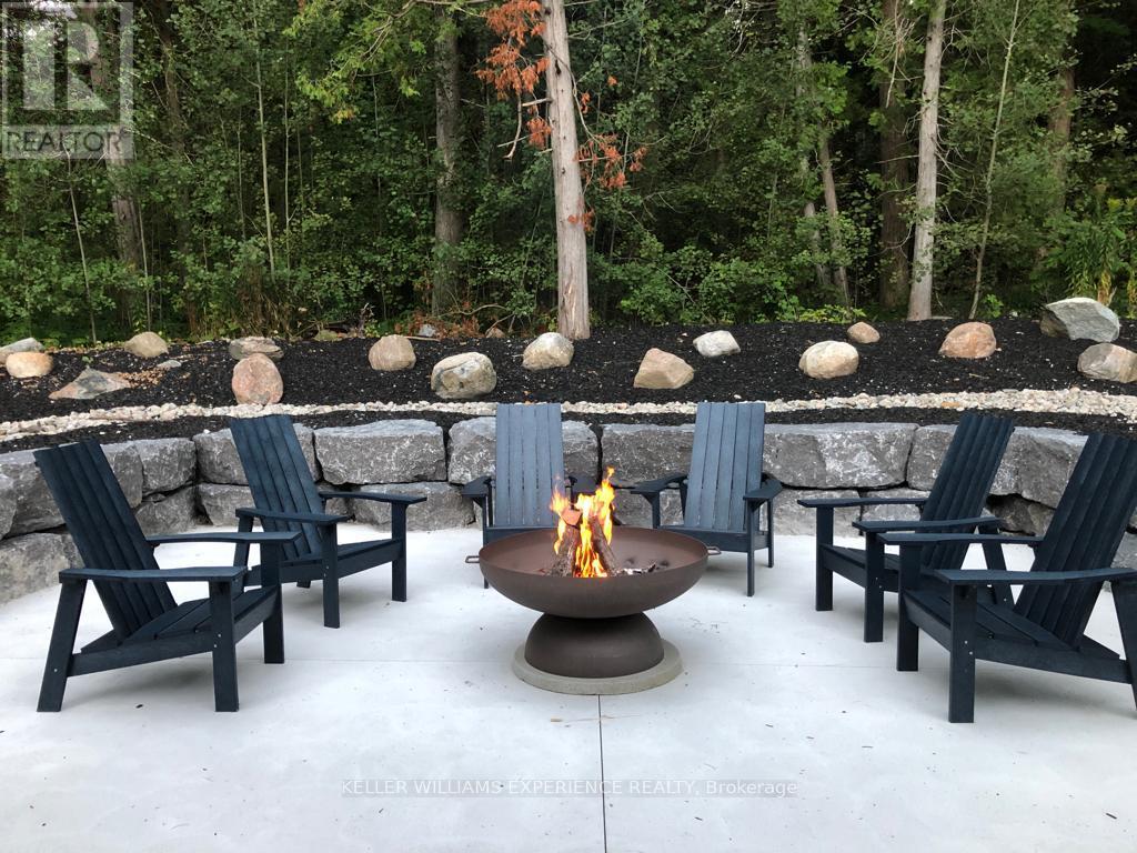 328 Cedar Avenue, Meaford, Ontario  N4L 1W5 - Photo 2 - X12628530