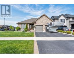 100 TAMARACK BOULEVARD, Woodstock, Ontario